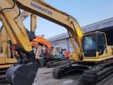 Koparka gąsienicowa 2018 Komatsu PC220-8, widok z przodu pod kątem