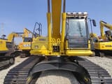 Escavatore cingolato Komatsu PC220-8 del 2023, vista frontale