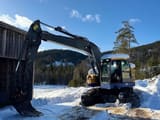 2016 Volvo ECR235EL crawler excavator side view
