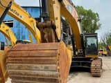 2010 Caterpillar 349D crawler excavator, front view of bucket and boom