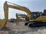 Komatsu PC450-7 Crawler Excavator, side view