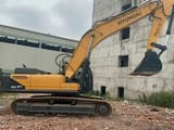 Hyundai R520L-9VS crawler excavator, side view