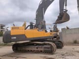 2020 Volvo EC480DL crawler excavator, side profile view
