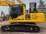Escavatore cingolato Komatsu PC220-8 del 2020, vista laterale