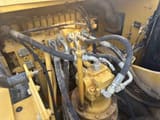 2018 Caterpillar 320CL rupsgraafmachine hydrauliekpomp compartiment aanzicht