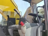 Escavadora de rastos Komatsu PC220-8 de 2018, vista do interior
