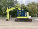 2017 Caterpillar 325FL crawler excavator side view