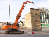 2015 Doosan DX380LC-5 crawler excavator in demolition configuration