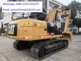 2025 Caterpillar 320D2L Raupenbagger, hintere Dreiviertelansicht