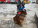 2018 Hyundai HX145LCR crawler excavator bucket attachment