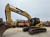 Escavatore cingolato Caterpillar 320D del 2014, vista laterale