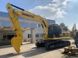 Escavatore cingolato Komatsu PC220-8 del 2023, vista laterale