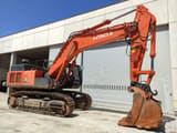 2015 Hitachi Zaxis 520LCH excavator, side profile view