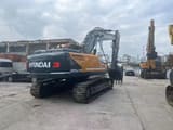 2019 Hyundai R225LC-9T crawler excavator, rear three-quarter view