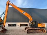 2011 Hyundai R290LC-7A crawler excavator side view