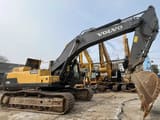 2012 Volvo EC480DL crawler excavator, side profile view