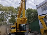 Caterpillar 320GC crawler excavator, front three-quarter view