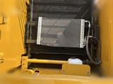 2019 Caterpillar 320CL paletli ekskavatör radyatör ve soğutma sistemi görünümü