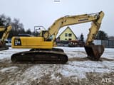 2011 Komatsu PC210LC-8 crawler excavator, side view