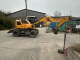 2018 Liebherr A910 Compact Litronic wheel excavator side view