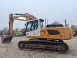 2014 Liebherr R926 LC crawler excavator, side view