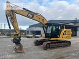 2018 Caterpillar 320-07A crawler excavator, side view
