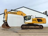 2017 Liebherr 946 crawler excavator side view