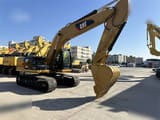 2020 Caterpillar 320D crawler excavator, side profile view
