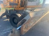 2005 Liebherr A924B material handler lower chassis view