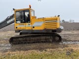 1993 Åkerman EC200 crawler excavator, side view