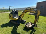 2006 New Holland E18R mini excavator, side view
