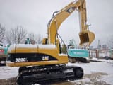 Koparka gąsienicowa Caterpillar 320CL z 2021 roku, widok z boku