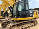 Escavatore cingolato Caterpillar 320D2 del 2017, vista laterale