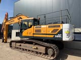 2016 Hyundai HX380L crawler excavator side view