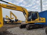 Komatsu PC220-8 escavatore cingolato, vista laterale