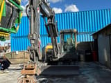2021 Volvo ECR88D mini excavator front view