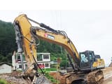 2020 XCMG XE550DK crawler excavator, side view