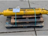 2022 Komatsu PC210LC-10 bucket cylinder