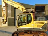 2016 Hyundai R140LC-9A crawler excavator side view