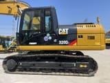 2023 Caterpillar 320D2 Raupenbagger, Seitenansicht