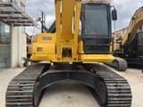 Pelle sur chenilles Komatsu PC220-8 2024, vue de face