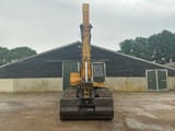 2000 Kato HD823LC crawler excavator, front view