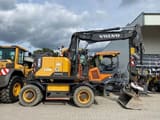 2019 Volvo EWR150E wheel excavator side view