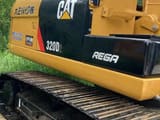 Гусеничный экскаватор 2024 Caterpillar 320D2, вид сбоку