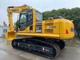 2023 Komatsu PC200-8 koparka gąsienicowa, widok z tyłu pod kątem