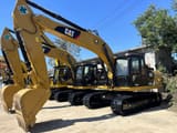 Escavatore cingolato Caterpillar 320D2 del 2025, vista laterale