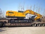 2026 XCMG XE335G crawler excavator, side profile view