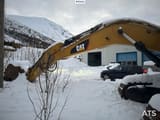 2017 Caterpillar 336FL crawler excavator boom and bucket view