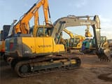 Volvo EC140B crawler excavator, side view
