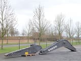 Volvo EC250E excavator boom and stick components